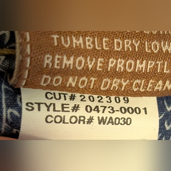 Paige Laurel Canyon boot cut jeans - Picture 6 of 6